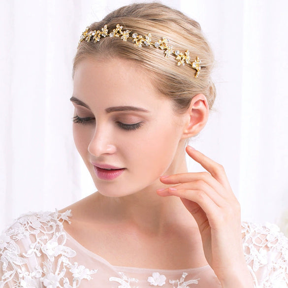 Women's Alloy Handmade Bridal Headwear Baroque Vintage Hollow Flower Hairband Crown