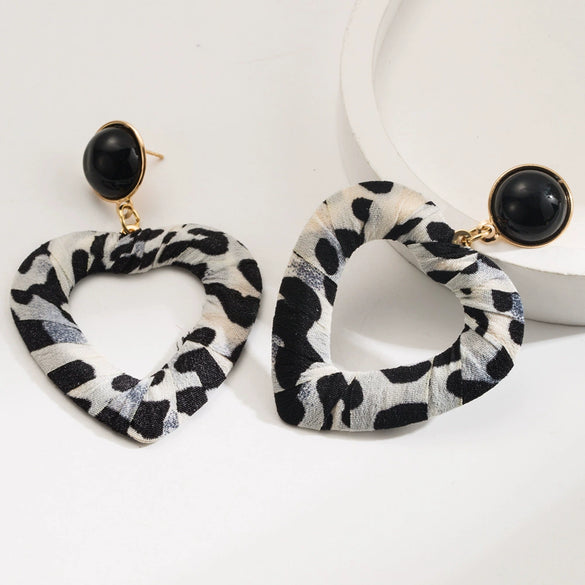 Women's Alloy Handwoven Geometric Heart Print Exaggerated Earrings