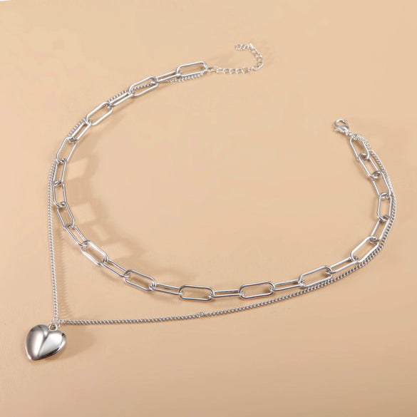 Women's Alloy Heart Pendant Sweater Chain Hip Hop Style Clavicle Necklace Electroplated Fashion Jewelry