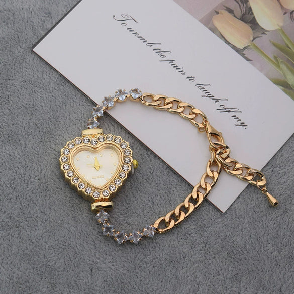 Women's Alloy Heartshaped And Oval Quartz Bracelet Watch Elegant Fashion Leisure Style