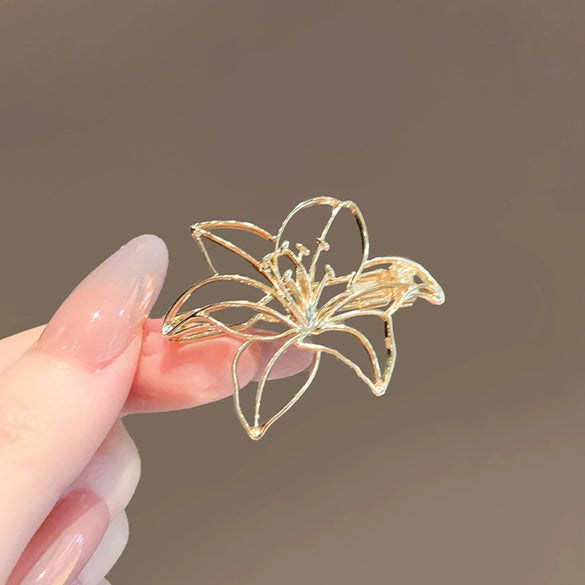Women's Alloy Hollow Lily Brooch Electroplating Highend Light Luxury Design