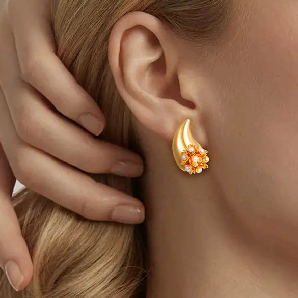 Women's Alloy Imitation Pearl Geometric Flower Electroplated Earrings