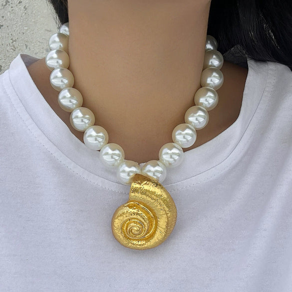 Women's Alloy Imitation Pearl Star Geometric Electroplated Ocean Wind Beaded Necklace
