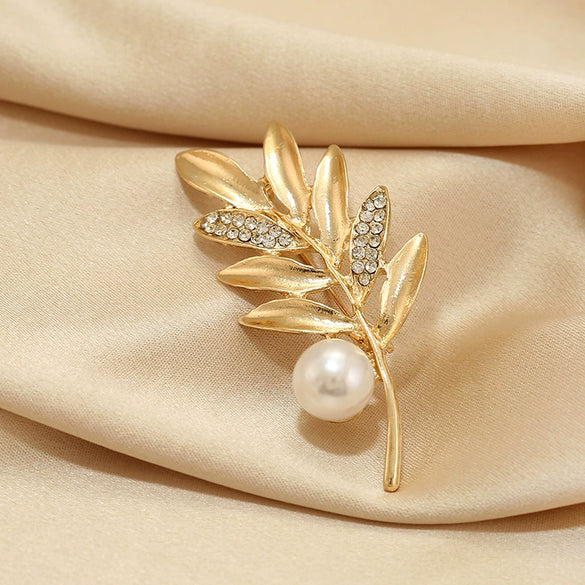 Women's Alloy Leaf Flower Brooch With Electroplating Design