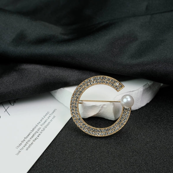 Women's Alloy Letter Brooch With Electroplating Treatment