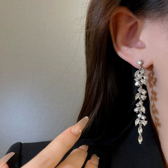 Women's Alloy Light Luxury Tassel Leaf Electroplated Earrings