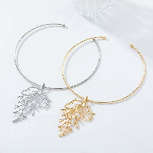 Women's Alloy Long Collar With Flower Pattern Fashion Style