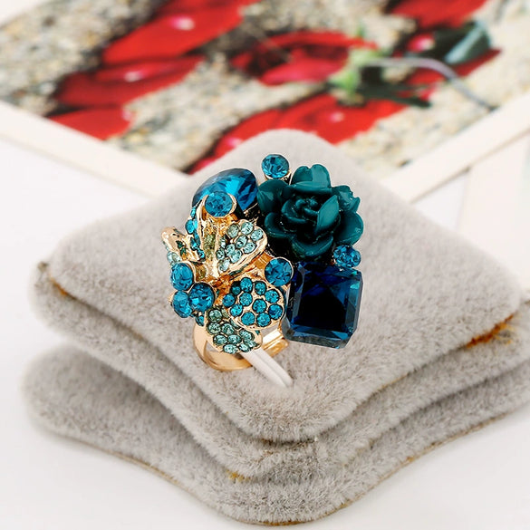 Women’s Alloy Open Ring With Colorful Crystal Gemstone And Resin Flower Design Natural Fashion Jewelry