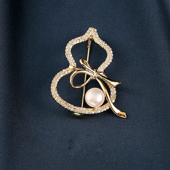 Women's Alloy Pearl Gourd Geometric Style Electroplated Brooch Jewelry Wholesale