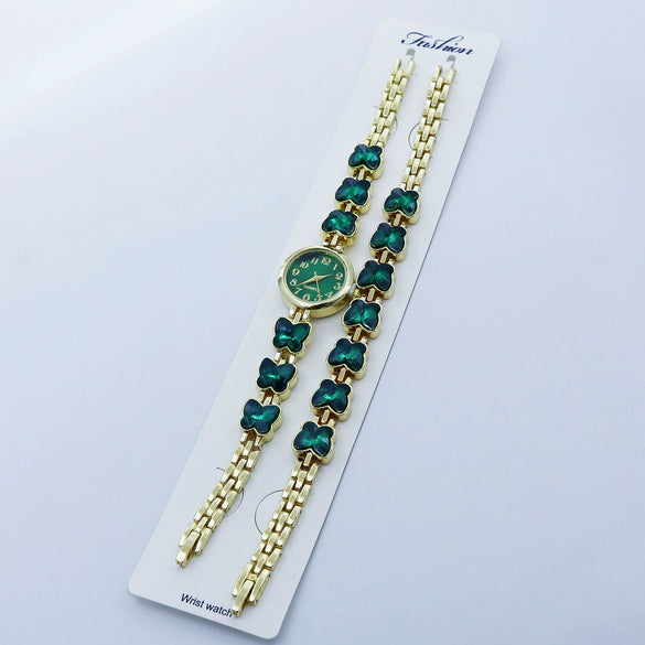 Women's Alloy Quartz Bracelet Watch Set With Round Dial And Fashion Style