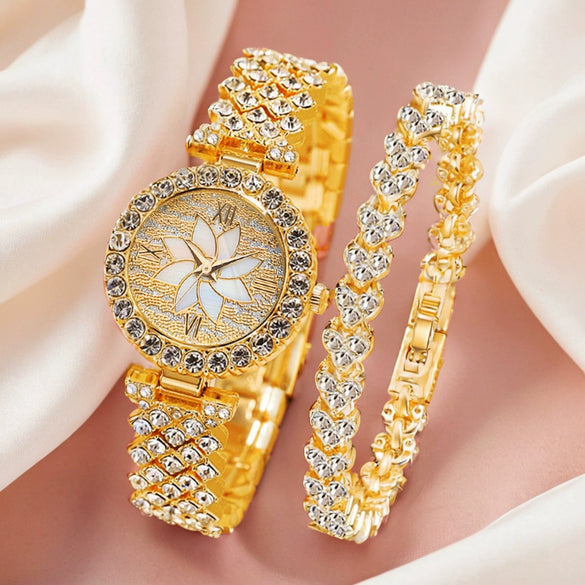 Women's Alloy Quartz Fashion Watch With Round Dial And Stainless Steel Clasp