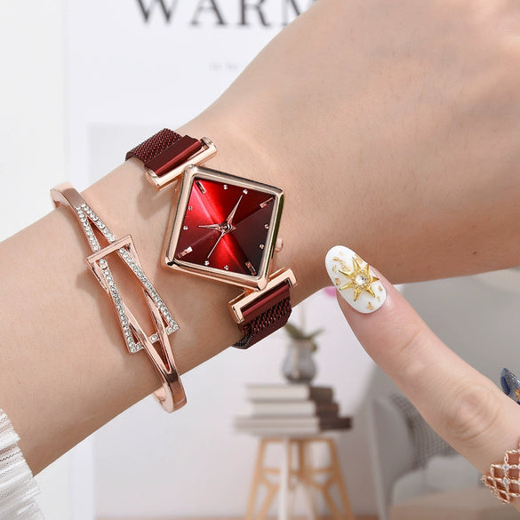 Women's Alloy Rhombus Quartz Watch Simple Personality Fashion With Printed Logo