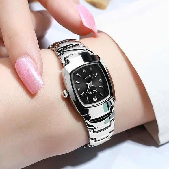 Women's Alloy Sports Style Round Dial Waterproof Luminous Automatic Movement Watch