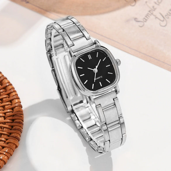 Women's Alloy Strap Round Dial Quartz Watch Simple And Versatile Style