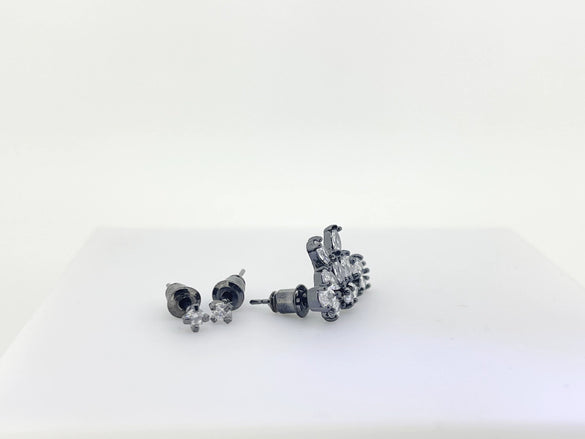 Women's Asymmetric Copper Electroplated Zircon Ear Cuff Clip Earrings With Microinlaid Fashion Jewelry