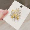 Women's Autumn And Winter Coat Brooch Alloy Retro Plant Flowers Leaves Pin With Electroplating