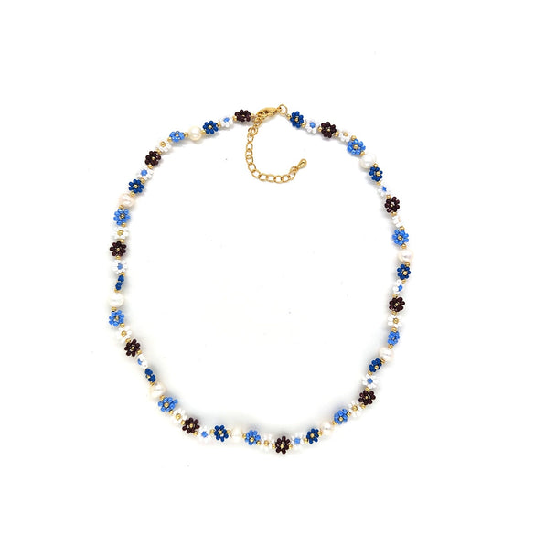 Women's Baroque Natural Pearl And Organic Glass Daisy Flower Handwoven Clavicle Chain With Geometric Styling
