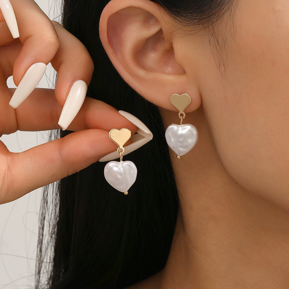 Women's Baroque Pearl Drop Earrings With Electroplated Iron Geometric Design Simple Vintage Fashion Jewelry