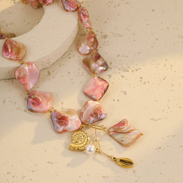 Women's Beach Style Pink Shell Beaded Stainless Steel Conch Pearl Pendant Clavicle Chain With Electroplating