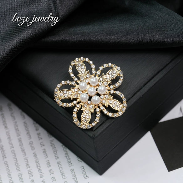 Women's Bowknot Leaf Pattern Zinc Alloy Brooch With Electroplating Process