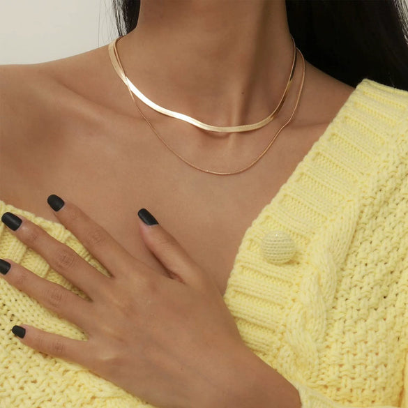Women's Brass Snake Shaped Multi Layer Necklace With Geometric Pendant Electroplated Fashion Jewelry Gift