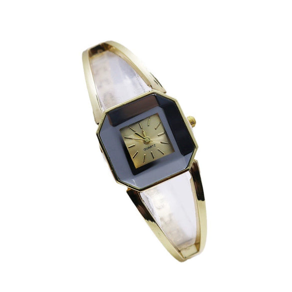 Women's Casual Alloy Bracelet Watch With Square Dial And Stainless Steel Buckle