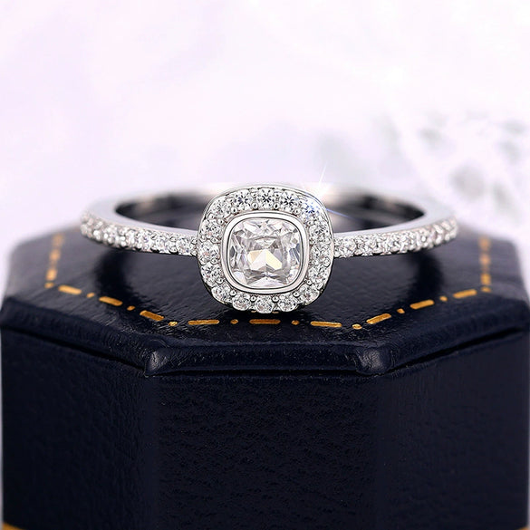 Women's Casual Classic Copper Ring Inlaid With Zircon In Minimalist Geometric Style