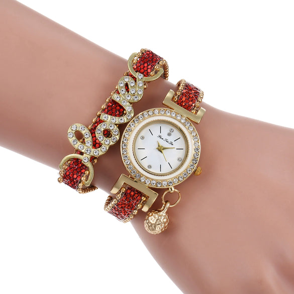 Women's Casual Fashion Pendant Watch With Love Letters And Full Diamond Design
