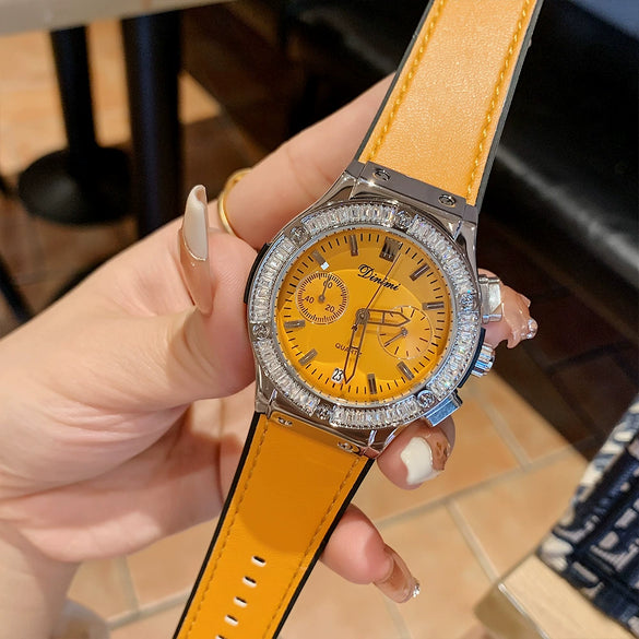 Women's Casual Fashion Round Disc Silicone Band Alloy Quartz Watch With Rhinestones