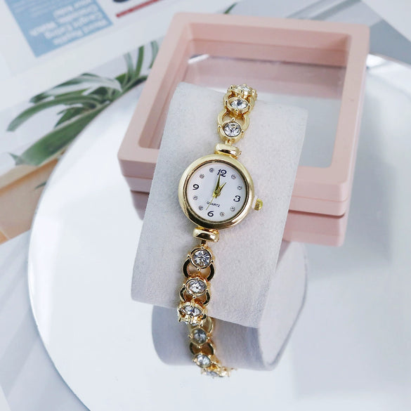 Women's Casual Metal And Stainless Steel Quartz Bracelet Watch With Round Dial
