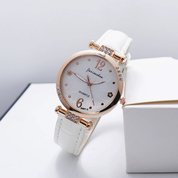 Women's Casual Quartz Watch With Alloy Case Mineral Reinforced Glass Mirror Pu Strap And Stainless Steel Buckle Round Dial