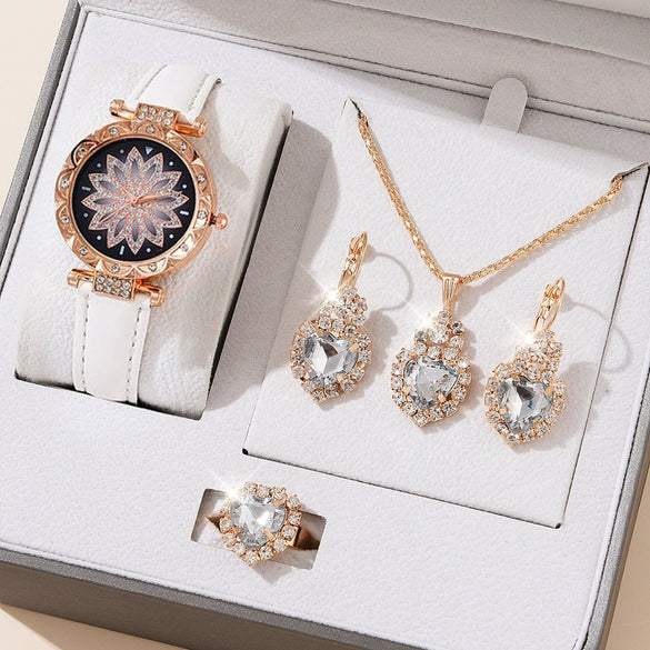 Women's Casual Quartz Watch With Round Dial Pin Buckle Imitation Leather Strap And Alloy Case