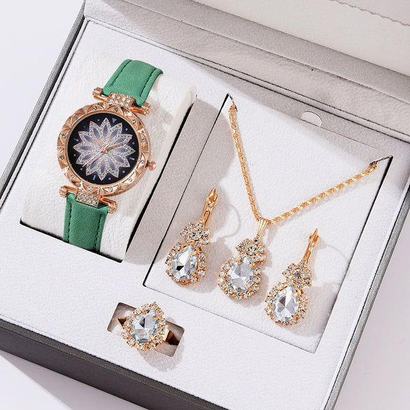 Women's Casual Quartz Watch With Round Dial Pin Buckle Imitation Leather Strap And Alloy Case