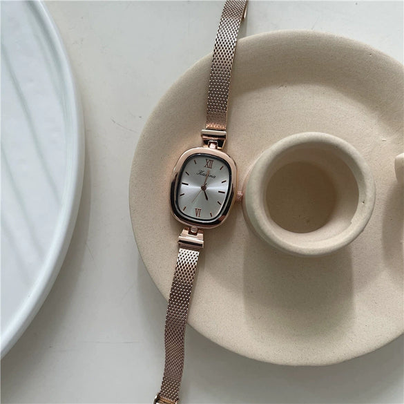 Women's Casual Square Quartz Watch With Alloy Case And Mesh Band
