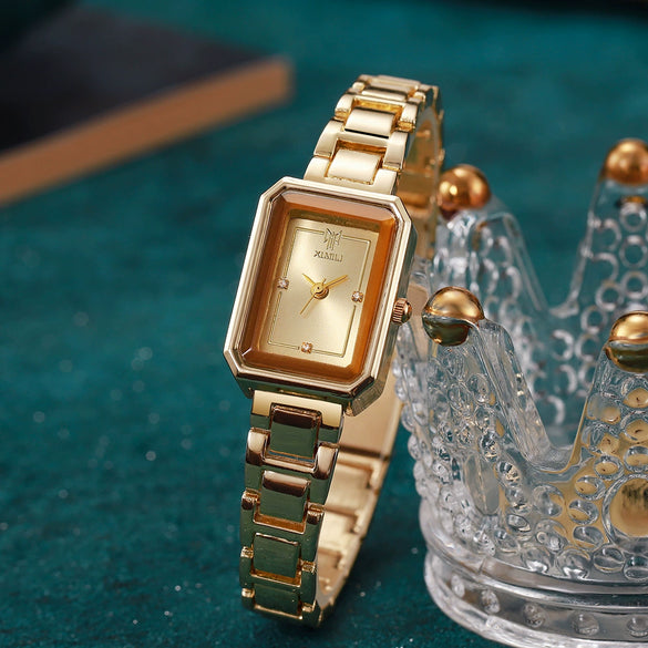 Women's Casual Square Steel Band Watch With Emerald Rhinestone Snake Eye Design Zinc Alloy Case And Alloy Strap