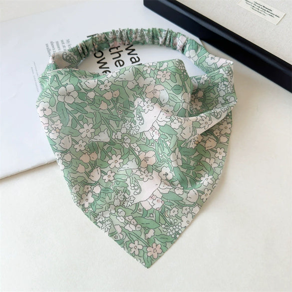 Women's Chiffon Geometric Triangle Scarf With Tie Dye Pattern And Elastic Band For Wrap Or Hair Band Use