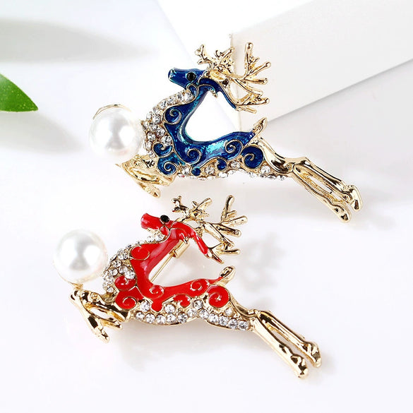 Women's Christmas Deer Brooch Pin With Enamel Rhinestones And Pearl Accents Electroplated Alloy Jewelry