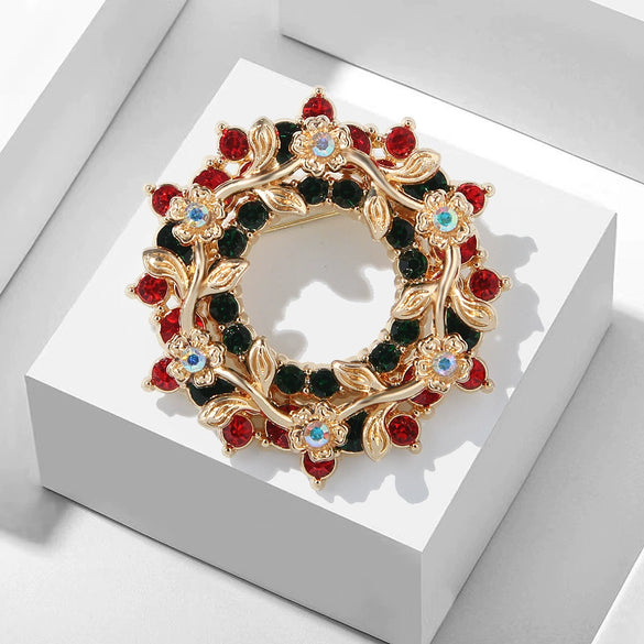 Women's Christmas Wreath Brooch With Rhinestone Detailing Electroplated Alloy Festive Jewelry Pin For Clothing Accessories