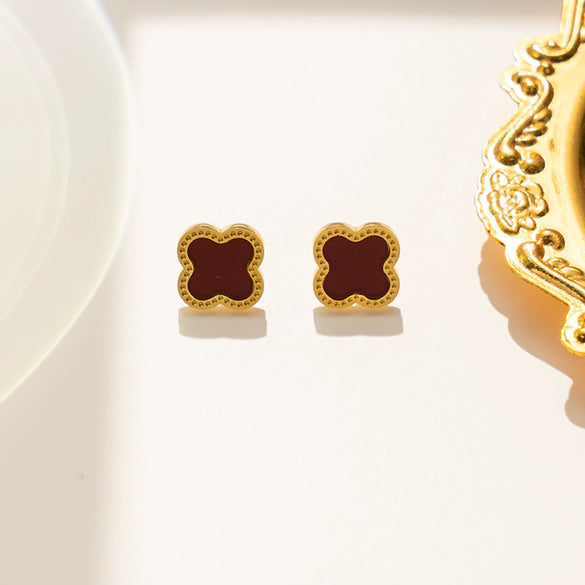 Women's Clover Geometric Titanium Steel Stud Earrings With Electroplating Treatment