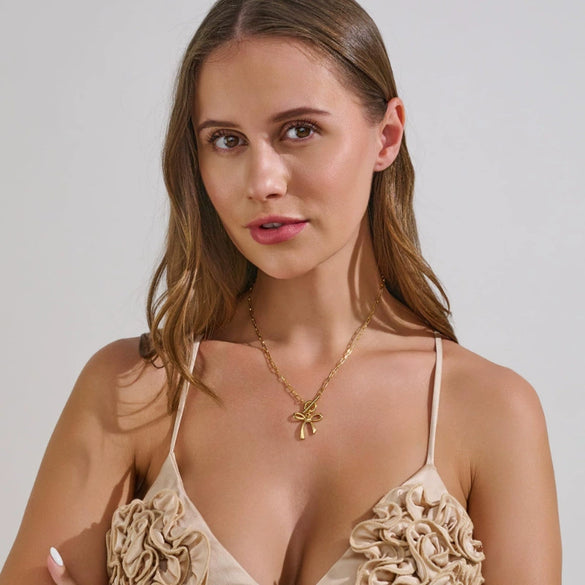 Women's Copper Bowknot Clavicle Chain Necklace With Geometric Pendant Electroplated Sweet Versatile Design