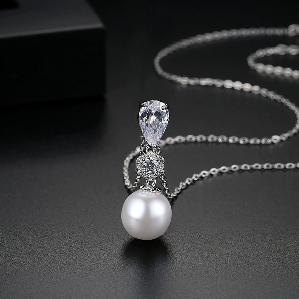 Women's Copper Drop Pendant Necklace With Zircon Inlay Electroplated Minimalist Clavicle Chain Fashion Jewelry
