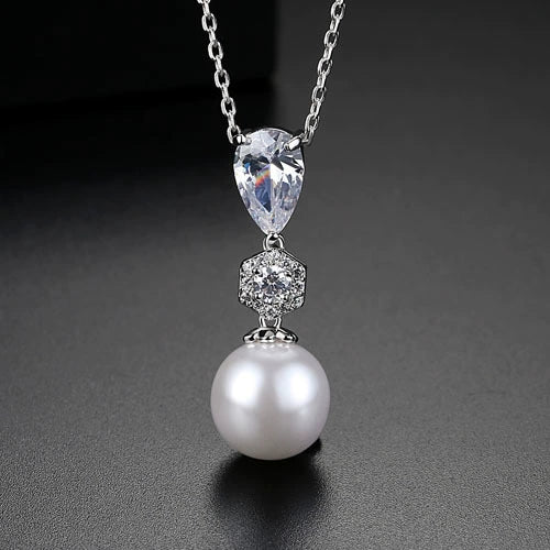 Women's Copper Drop Pendant Necklace With Zircon Inlay Electroplated Minimalist Clavicle Chain Fashion Jewelry