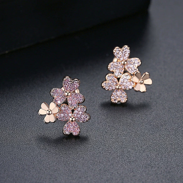 Women's Copper Electroplated Heart And Flower Earrings With Micro Inlaid Zircon Simple Elegant Fashion Earrings