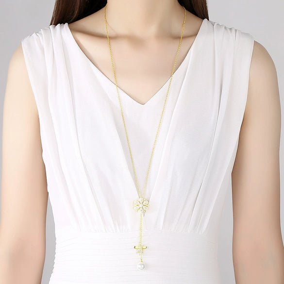 Women's Copper Flower And Bee Pendant Necklace With Zircon Accents Adjustable Cross Chain Jewelry