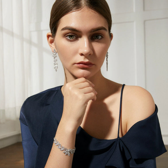 Women's Copper Flower Bracelet With Microinlaid Zircon Accents Electroplated Adjustable Fashion Jewelry