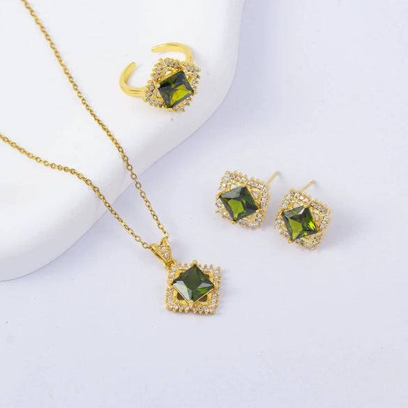Women's Copper Geometric Light Luxury Electroplated Pendant Necklace With O Word Chain