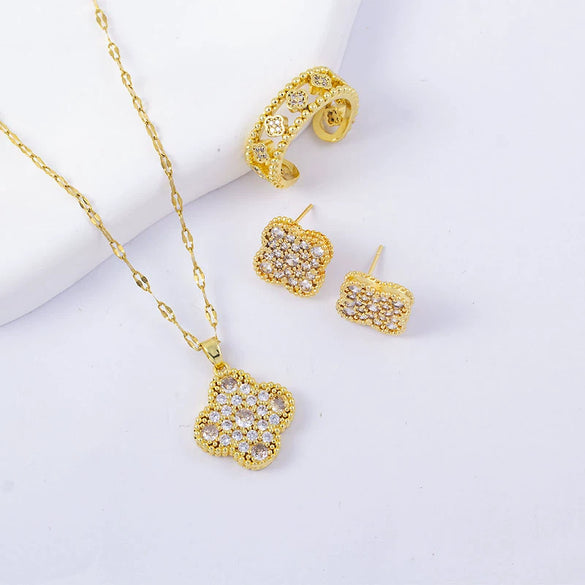 Women's Copper Geometric Light Luxury Electroplated Pendant Necklace With O Word Chain
