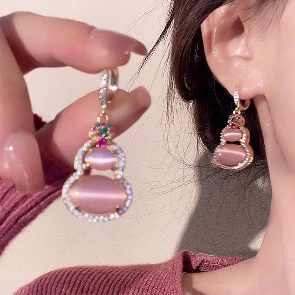 Women's Copper Geometric Pink Cat's Eye Stone Earrings With Electroplating And Sparkling Zirconium Light Luxury Temperament