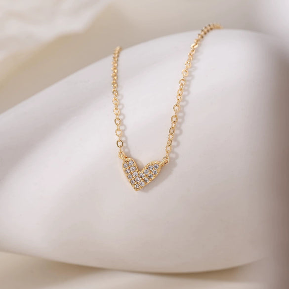 Women's Copper Heart Shaped Necklace With Zircon Inlay Electroplated Chic Clavicle Chain Jewelry