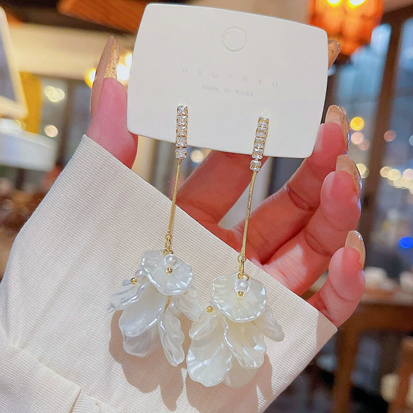 Women's Copper Inlaid Zircon Flower Petal Shell Tassel Earrings